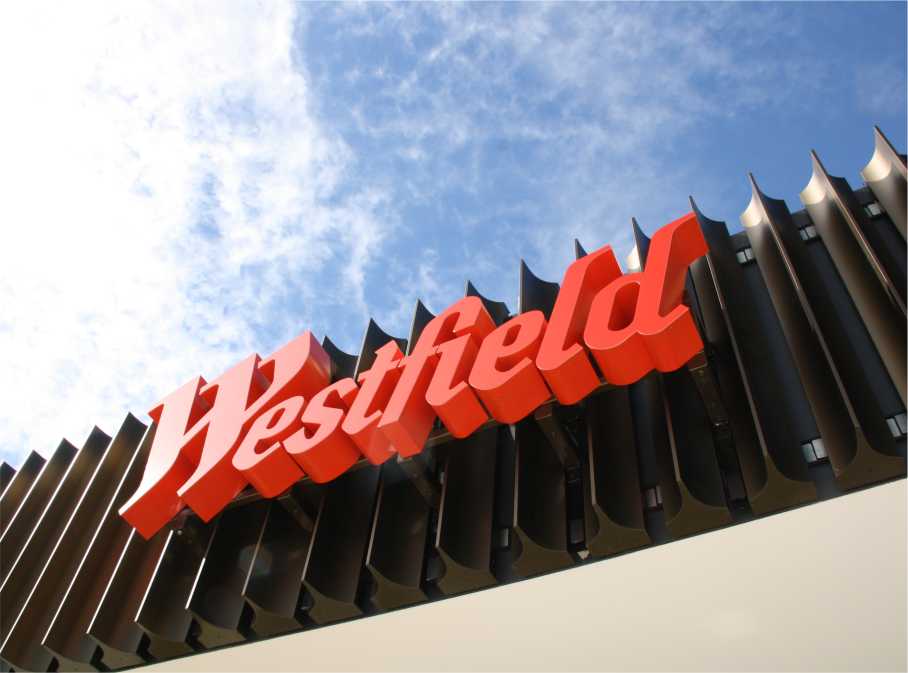 Westfield Carousel Shopping Centre Signs & Lines